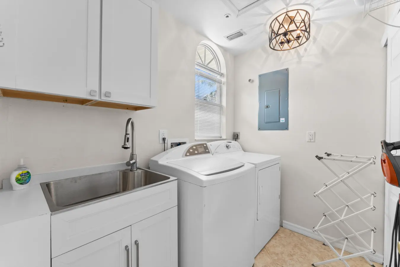 72457 208713 iny6wz55TQ0UPDs965fkxAzVnSwWXNclkZqZAkm3t3A 684478b655b12.jpg