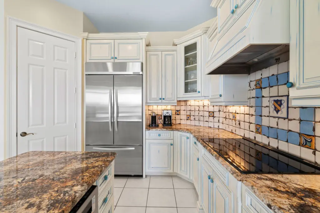 10 web or mls 1V9A1636