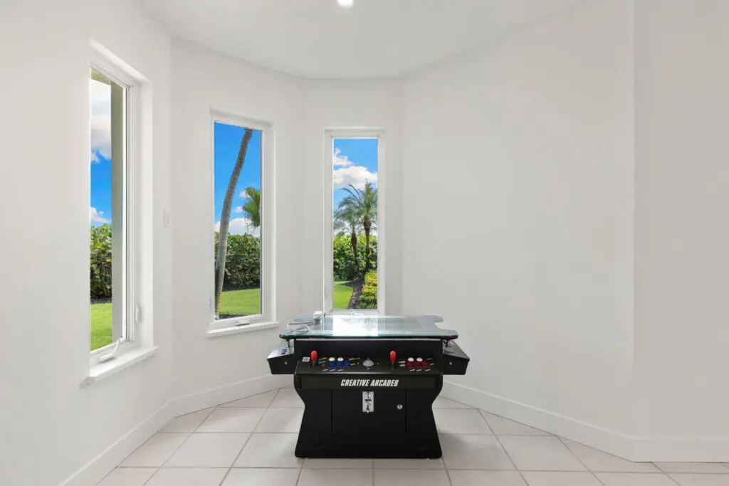 15 web or mls 1V9A1316