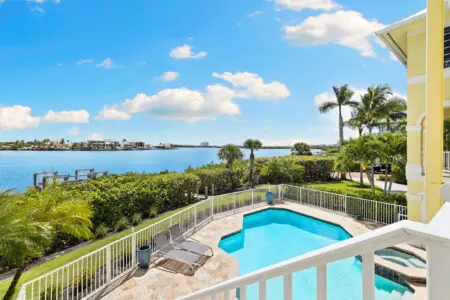 55 web or mls 1V9A1271