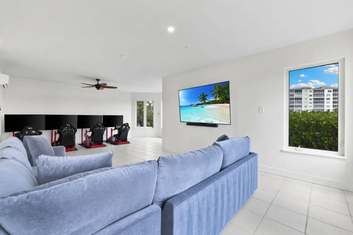 68 web or mls 1V9A1331