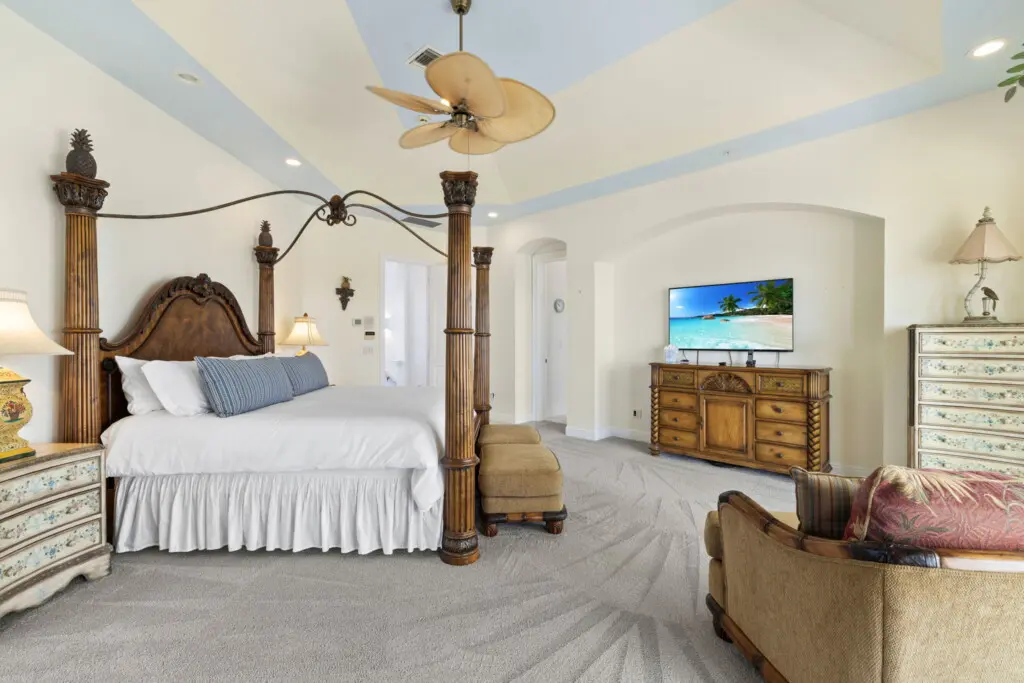 70 web or mls 1V9A1426