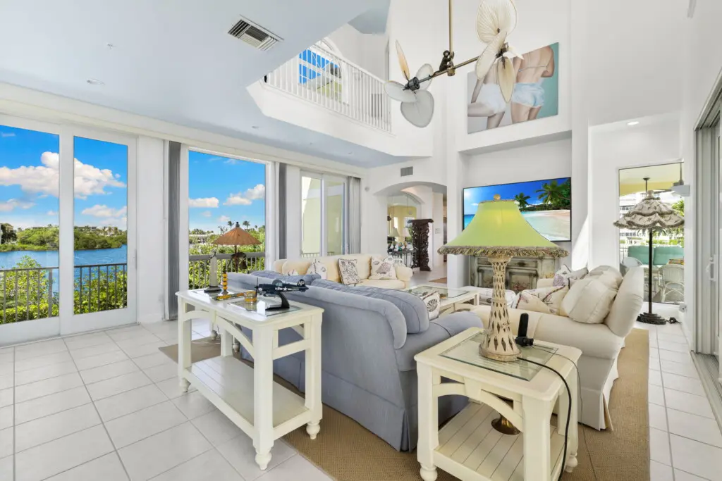 74 web or mls 1V9A1571