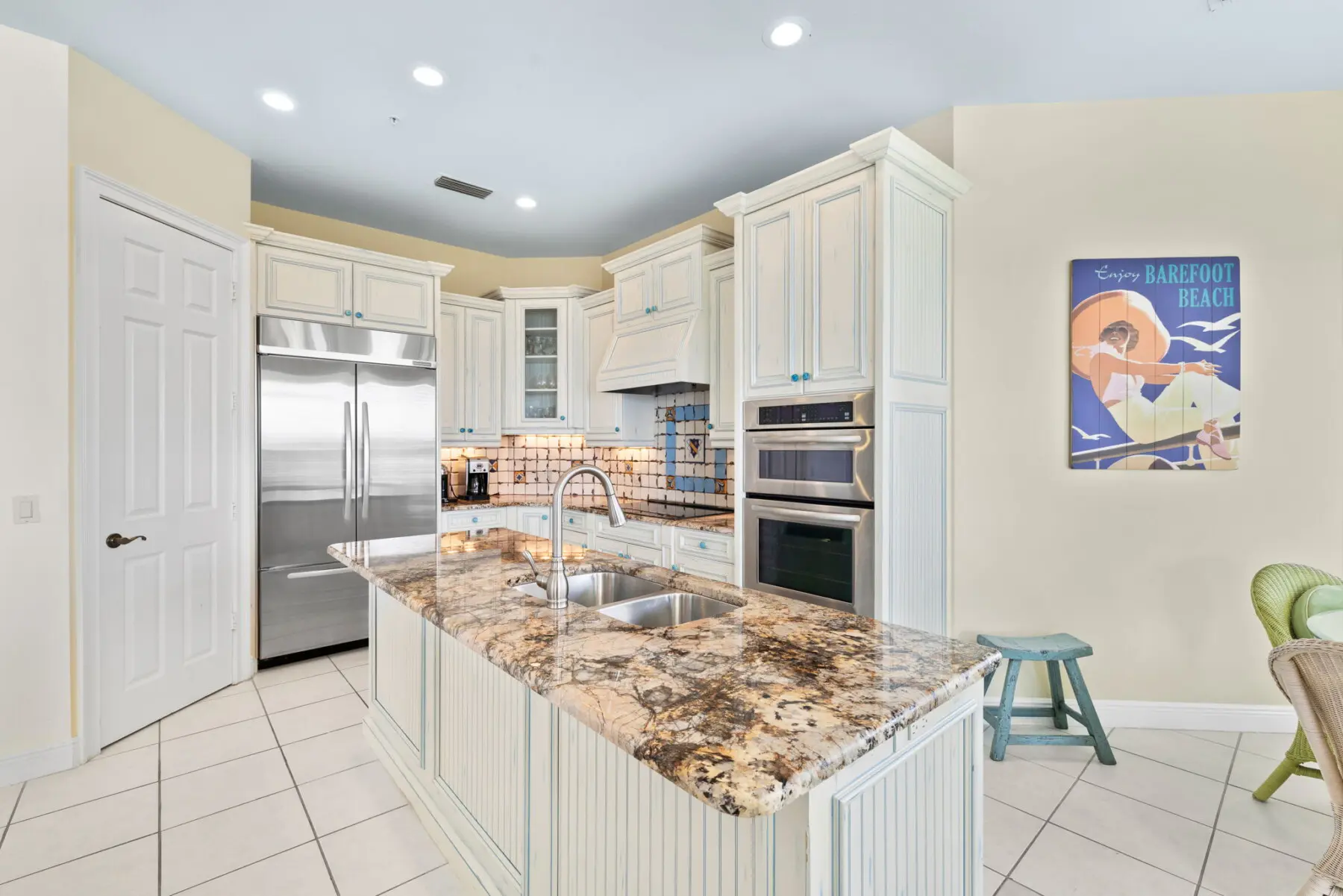 8 web or mls 1V9A1621