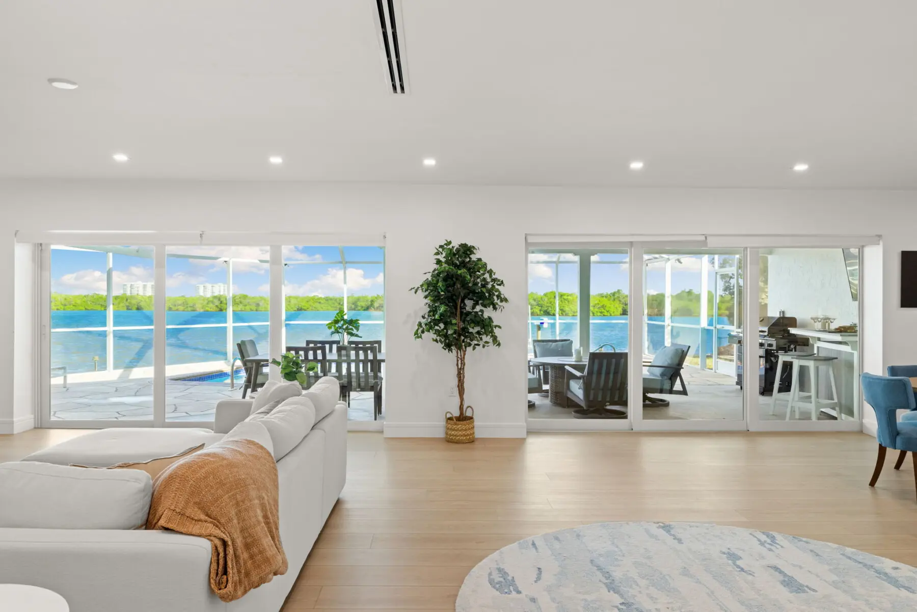 7 web or mls 1V9A8878