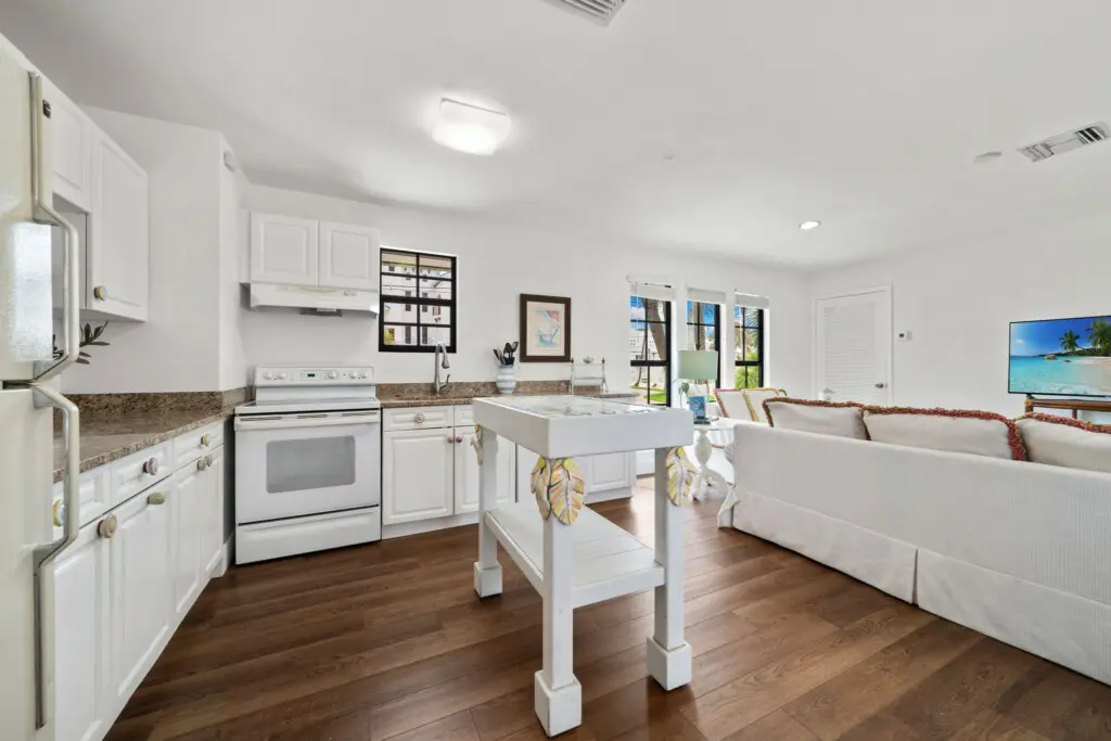 11 web or mls CAR05031