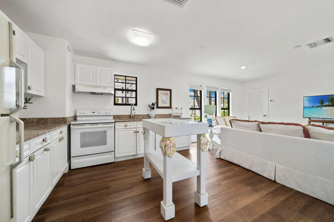 11 web or mls CAR05031