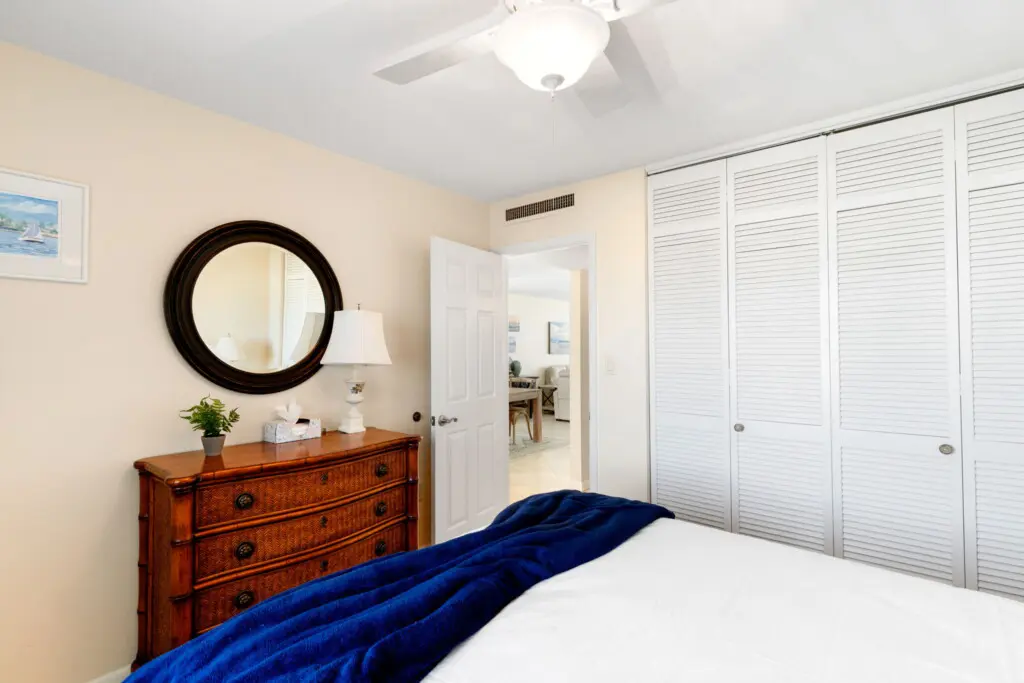 17 web or mls A0109379