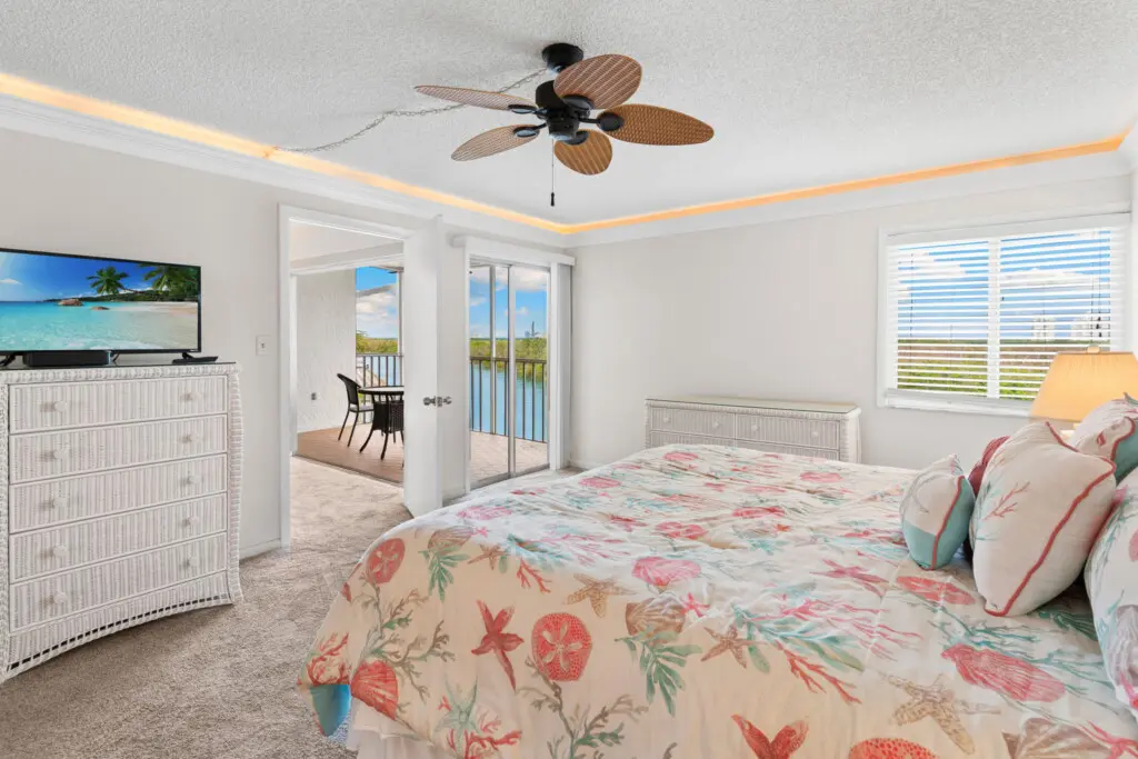 19 web or mls A0107065