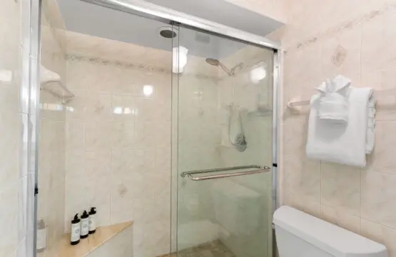 25 web or mls A0109454