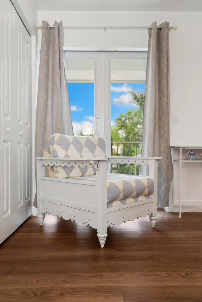 28 web or mls CAR05211