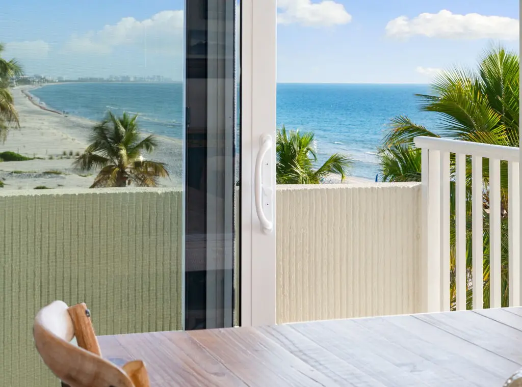 39 web or mls A0109555