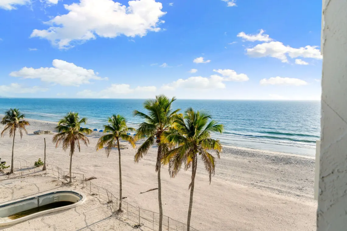 40 web or mls A0109634