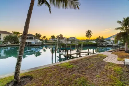 6 web or mls 1V9A4833