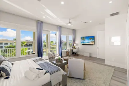 61 web or mls 1V9A5269