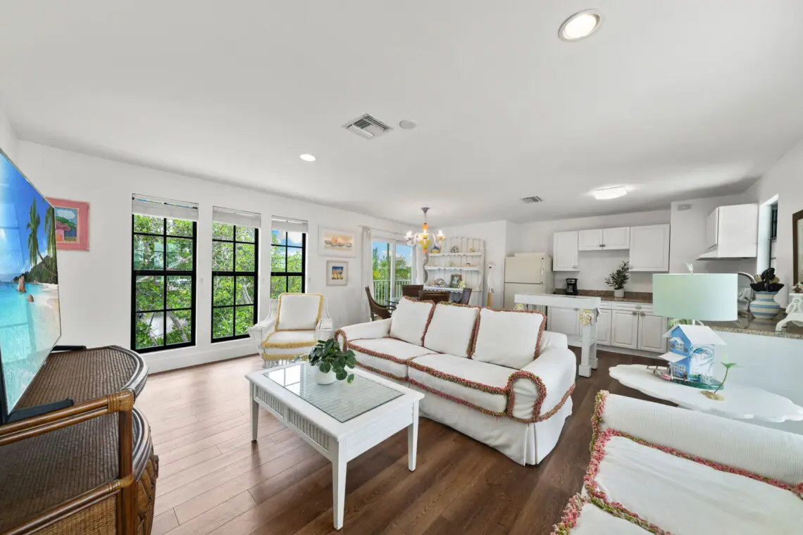 9 web or mls CAR05021