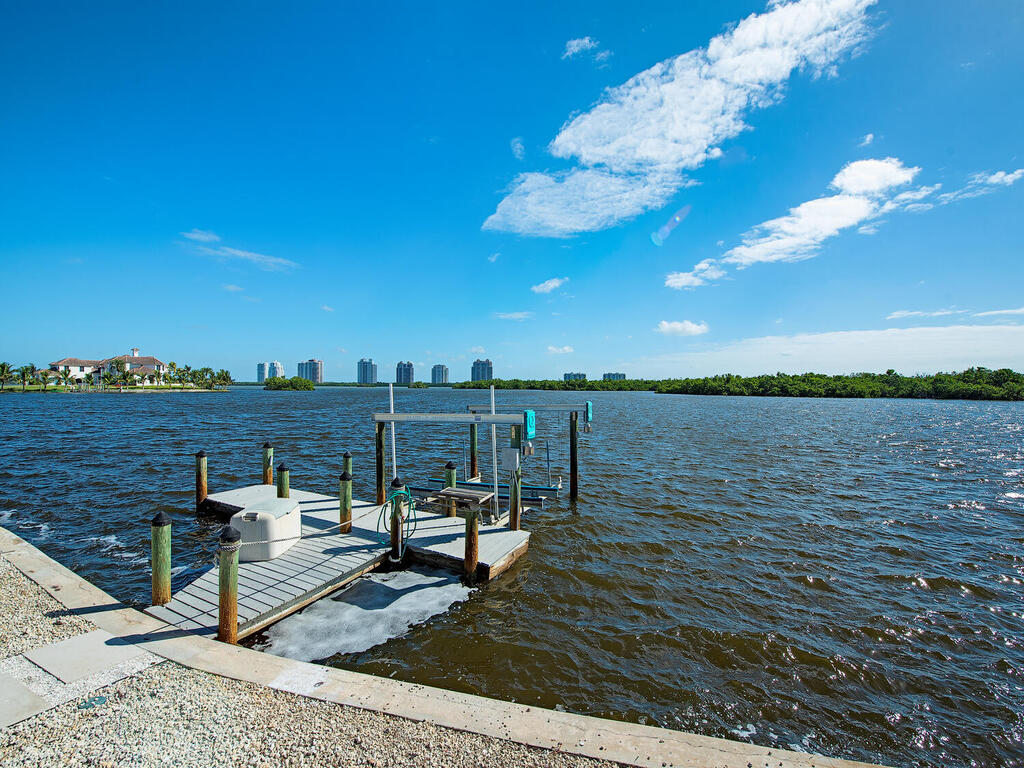 26894 McLaughlin Blvd Bonita Springs FL 34134 USA 010 021 Dock MLS Size