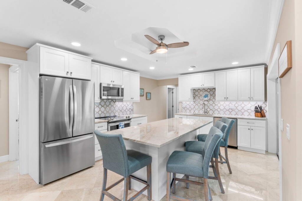 6 web or mls A0106821