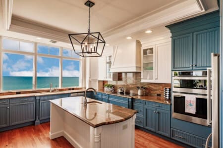 72457 204751 02RuTAXchO2usEBDV1d7n u2pH x7q17zcFFReUEGc 652ff9997229b.jpg