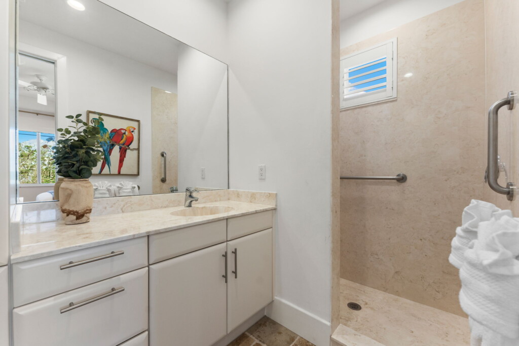 IslandParadise 21 web or mls DSC09339