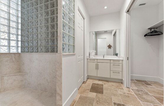 IslandParadise 25 web or mls DSC09380