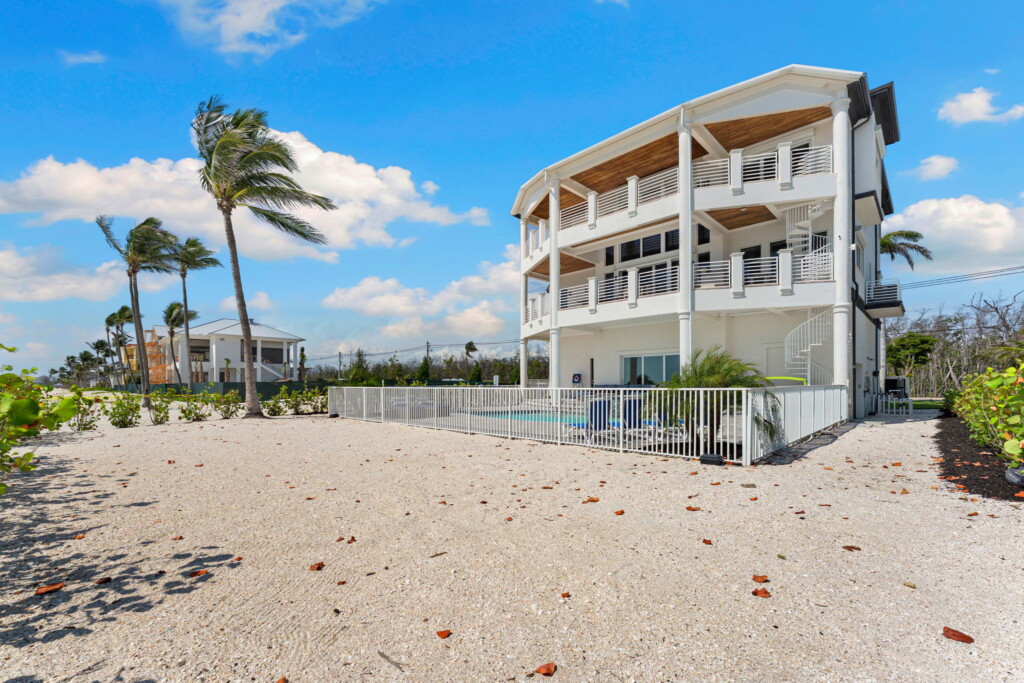 IslandParadise 65 web or mls DSC09544