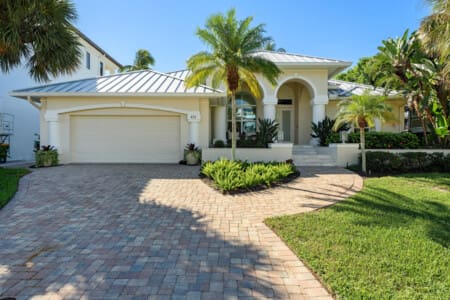 72457 204757 a4kYaoOghUh9lFY8FMWKm 30HlfEE3JFZmpgJx7ri0M 654d461ecb21e.jpg