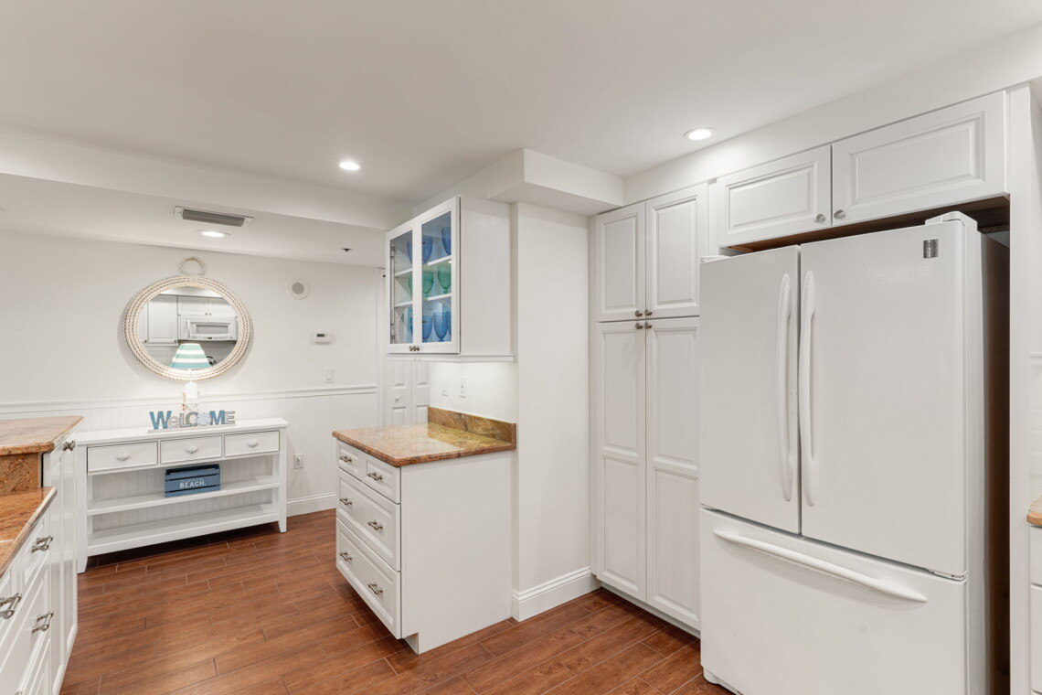 12 web or mls A0104814