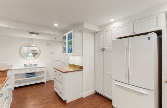 12 web or mls A0104814