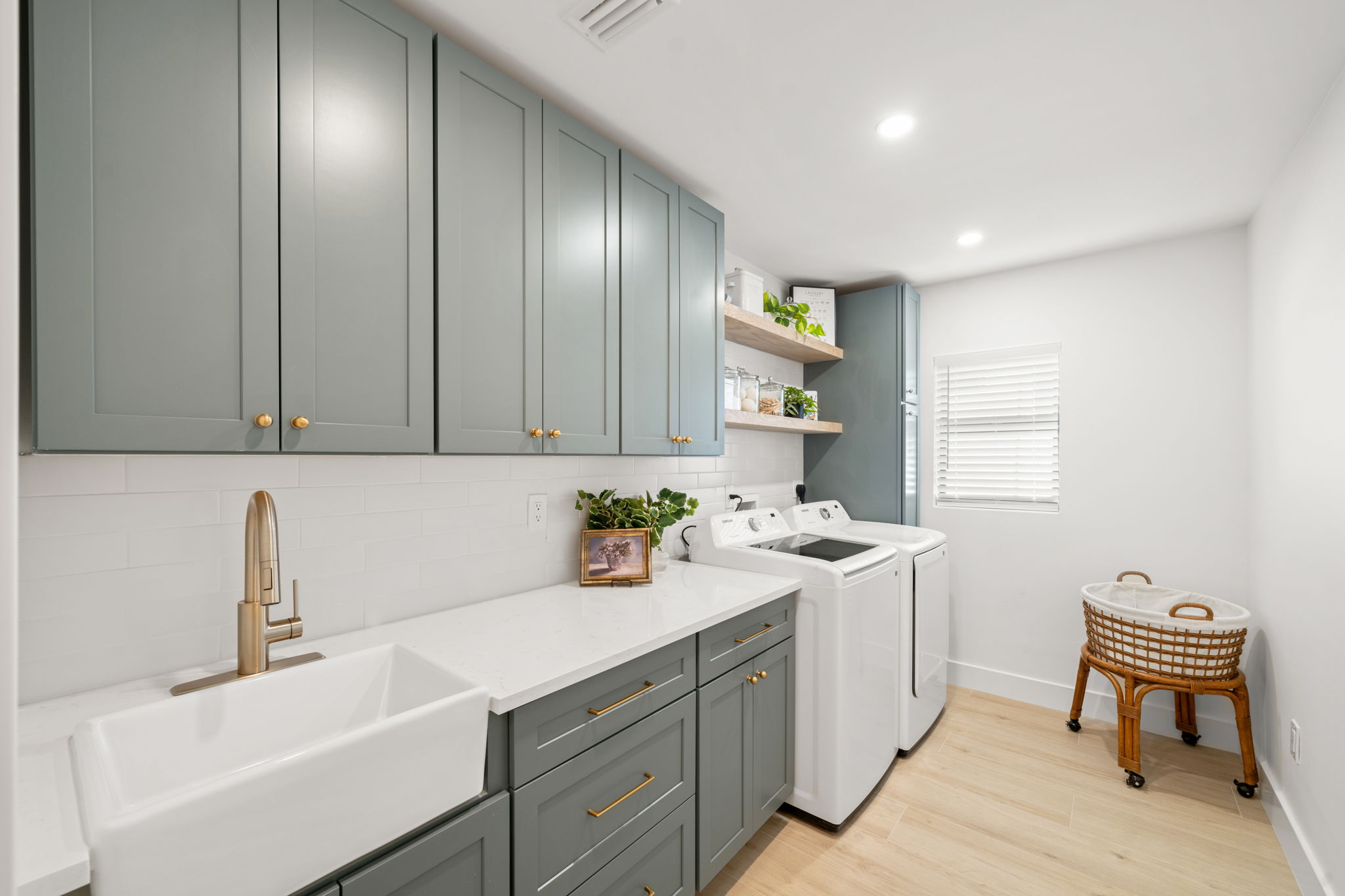 13 web or mls CAR00364