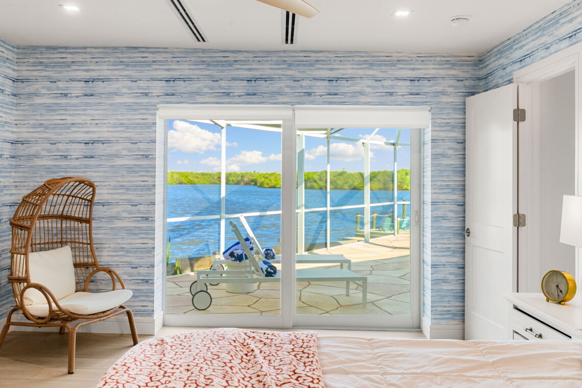 Guest king bedroom 2 (1)