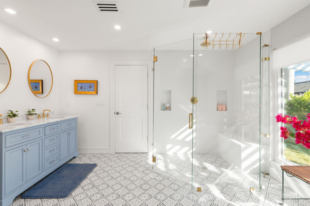 Master bathroom 3 (1)