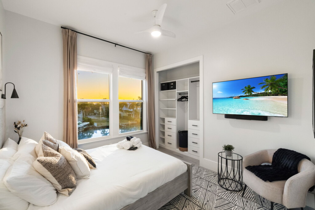 15 web or mls 1V9A4918