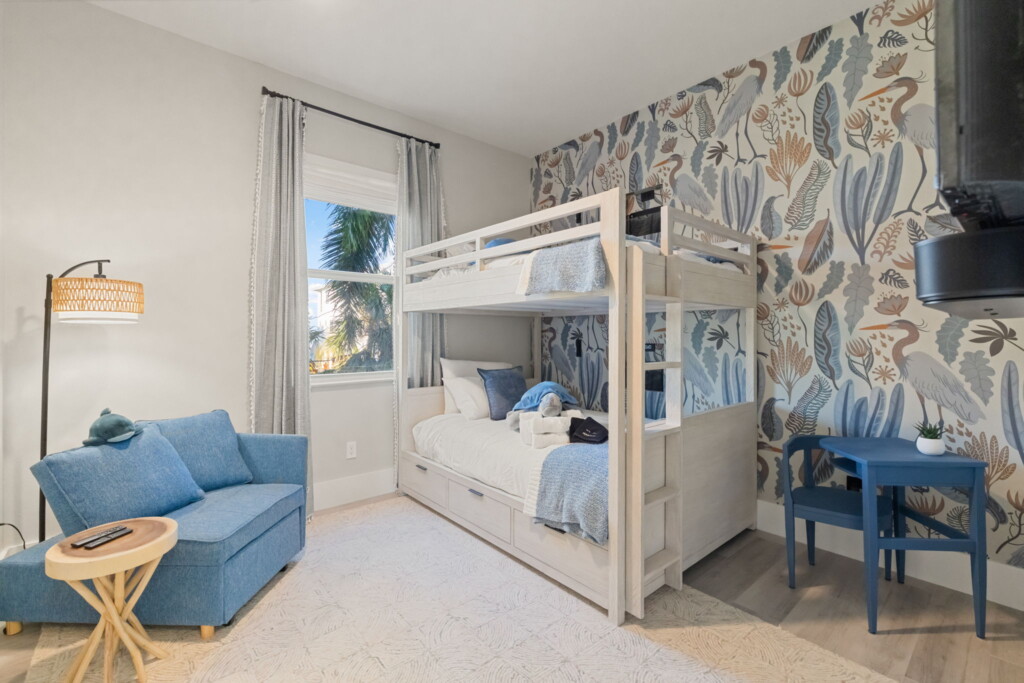 20 web or mls 1V9A4963