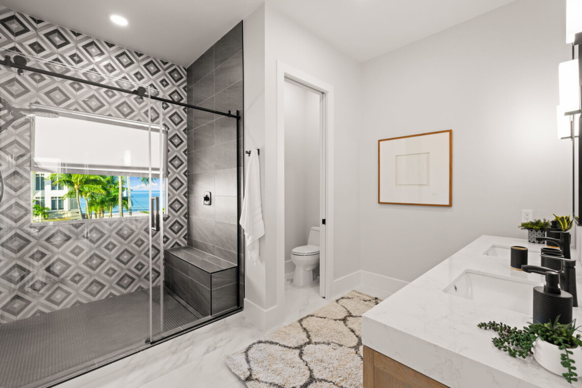 63 web or mls 1V9A5283