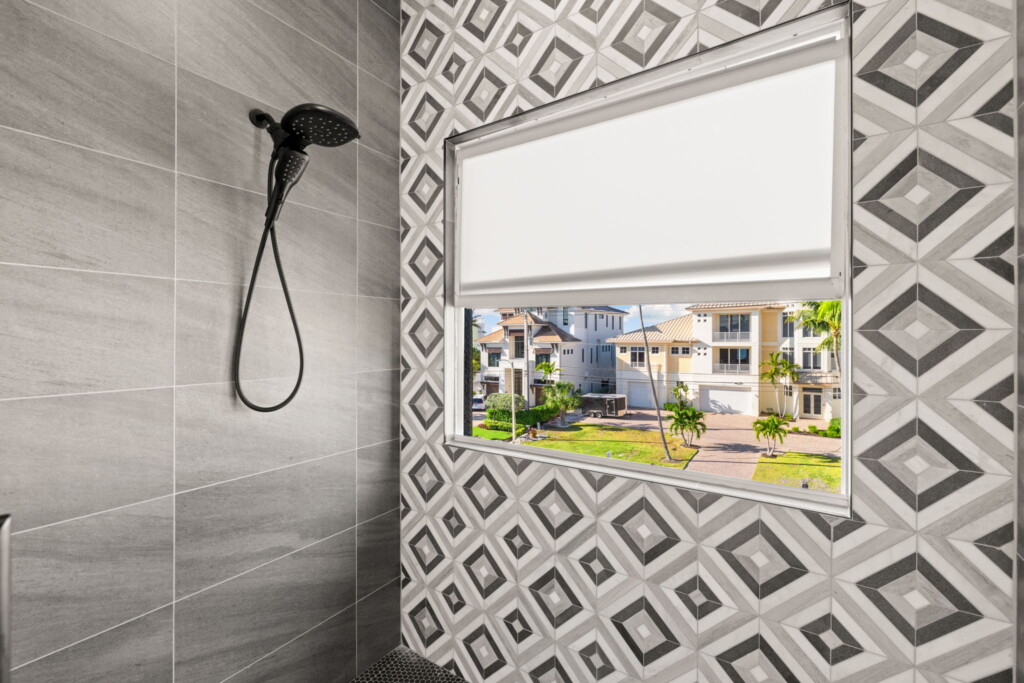 64 web or mls 1V9A5294