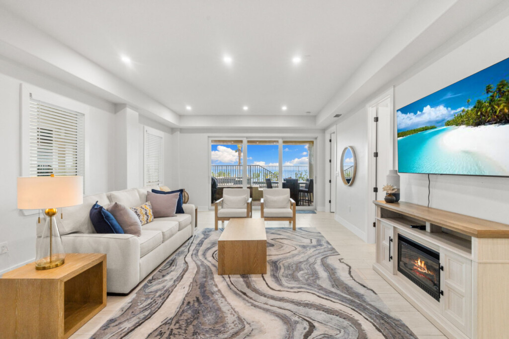 72457 255802 HOwywJehqz2sENLl2CWSy tYhD7HB1fyalbTQgXiEpo 68cb0a4ae7564.jpg