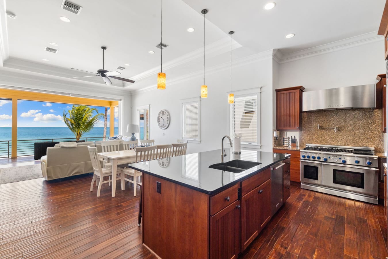 72457 255802 jYfCS9i9 XthwrudxQ7TmIW IC1MkM5ryuqhyNCvLfw 68cb094d46112.jpg