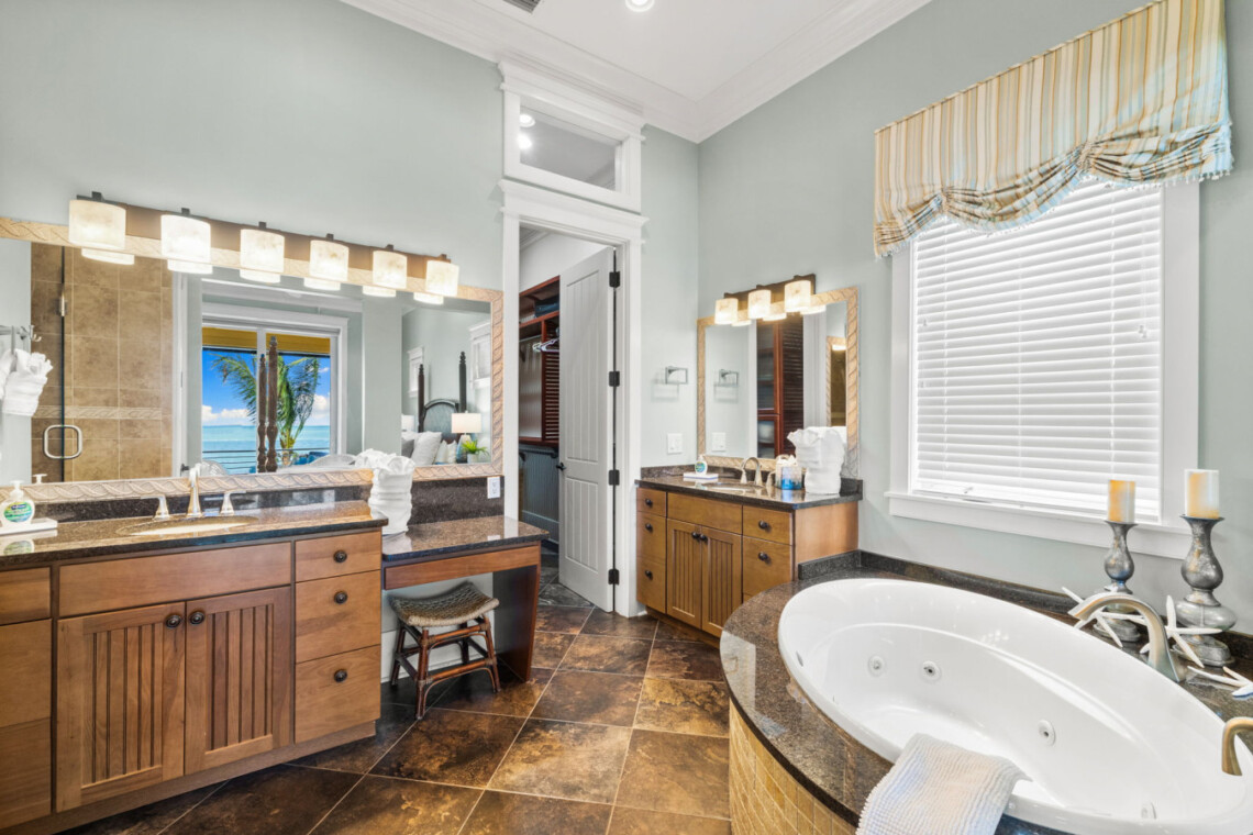 72457 255802 wycYl2oEyorXi6WzkjxeRN9VVoKndar wvYNOYhUXX4 68cb0997ba3f3.jpg