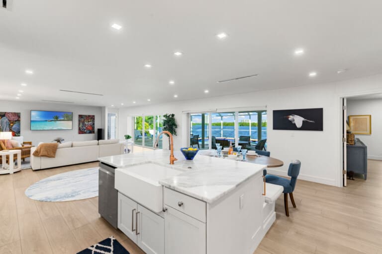 72457 440465 7PK8YUcL nEtRLRrBnLMBD lCdd9e8n5ev86us2WViY 68ff7cd53adb3.jpg