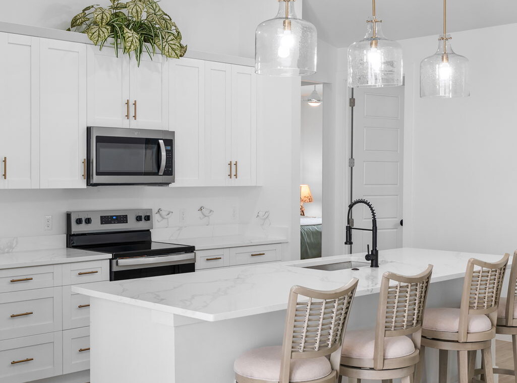 12 web or mls A0105827