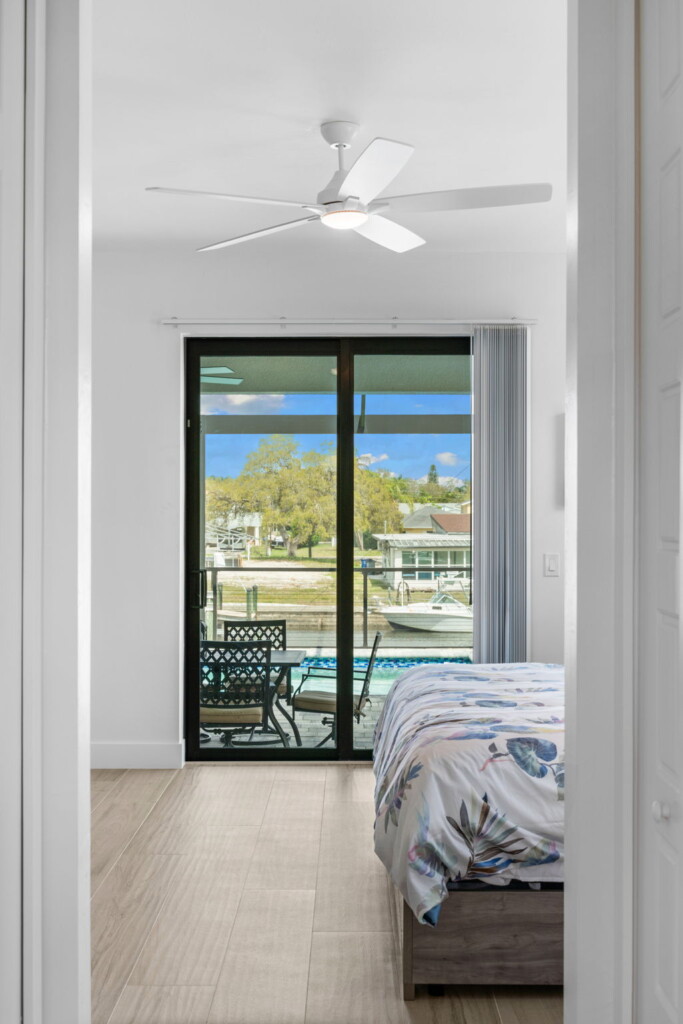 15 web or mls A0105856