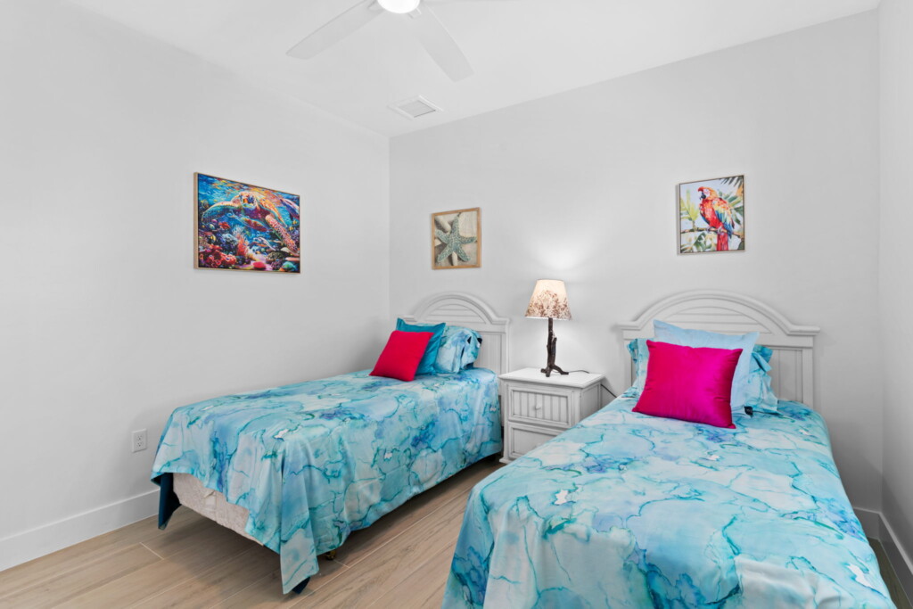 19 web or mls A0105592