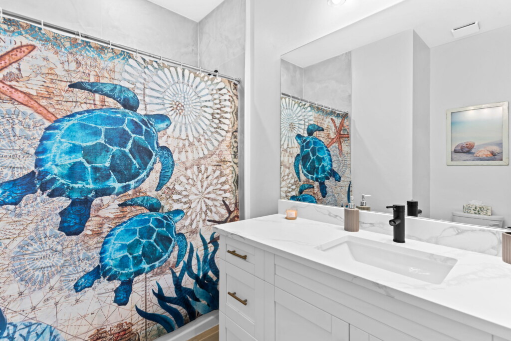 20 web or mls A0105602