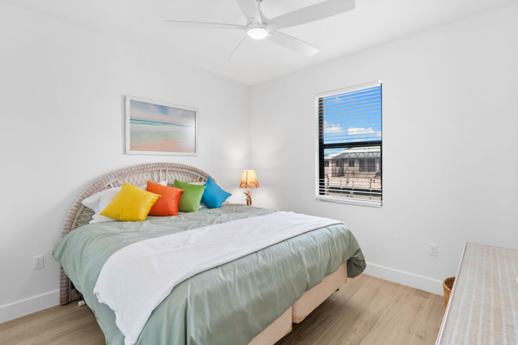 21 web or mls A0105607