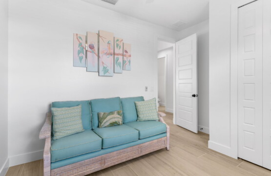 27 web or mls A0105637