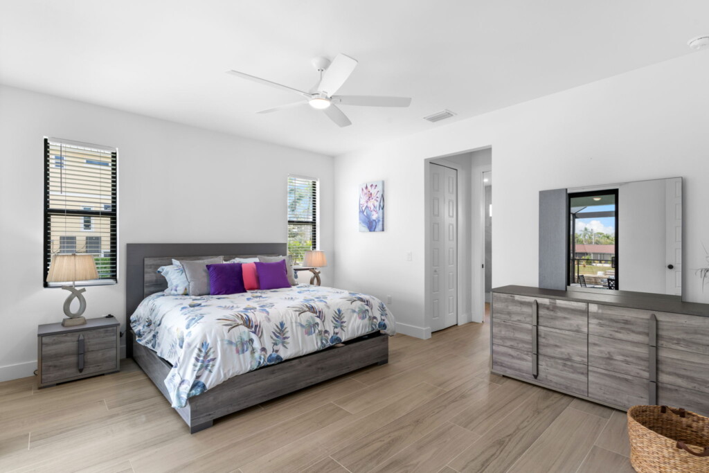 28 web or mls A0105651