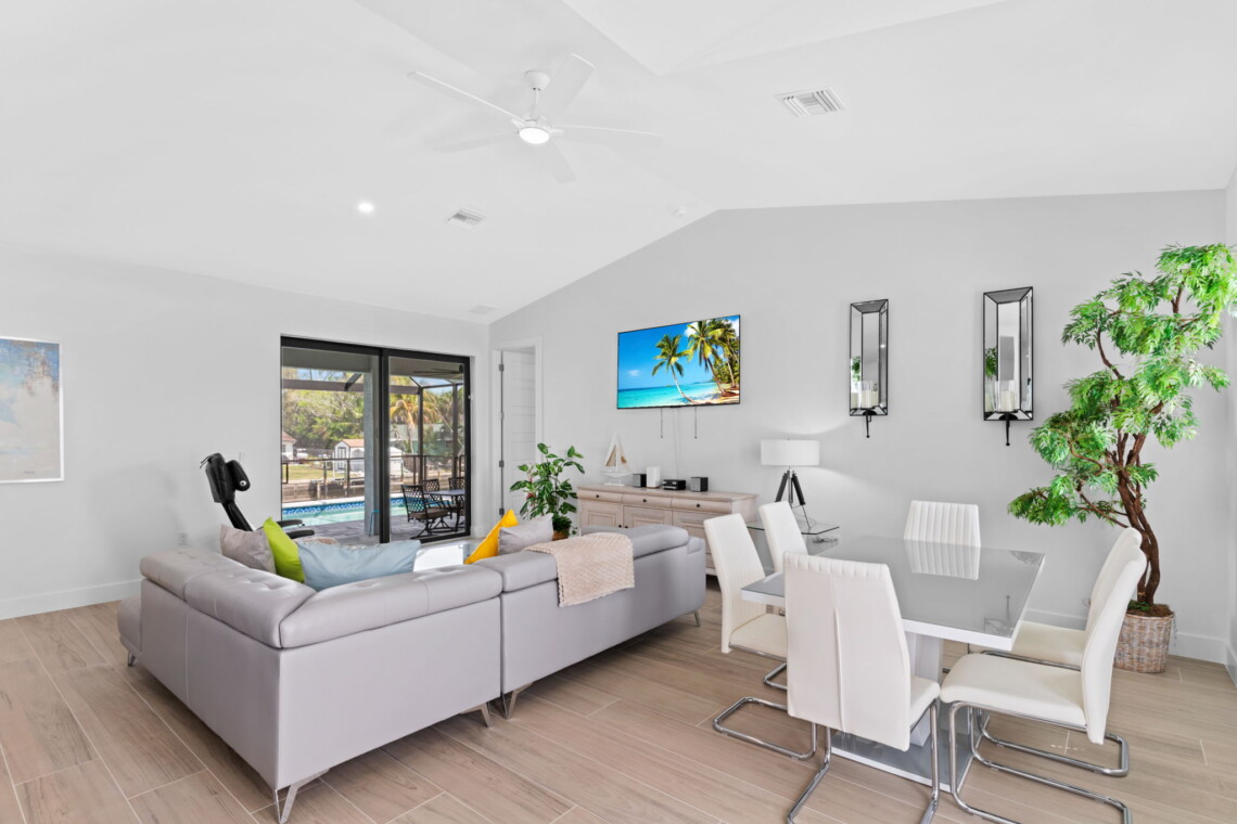 3 web or mls A0105757