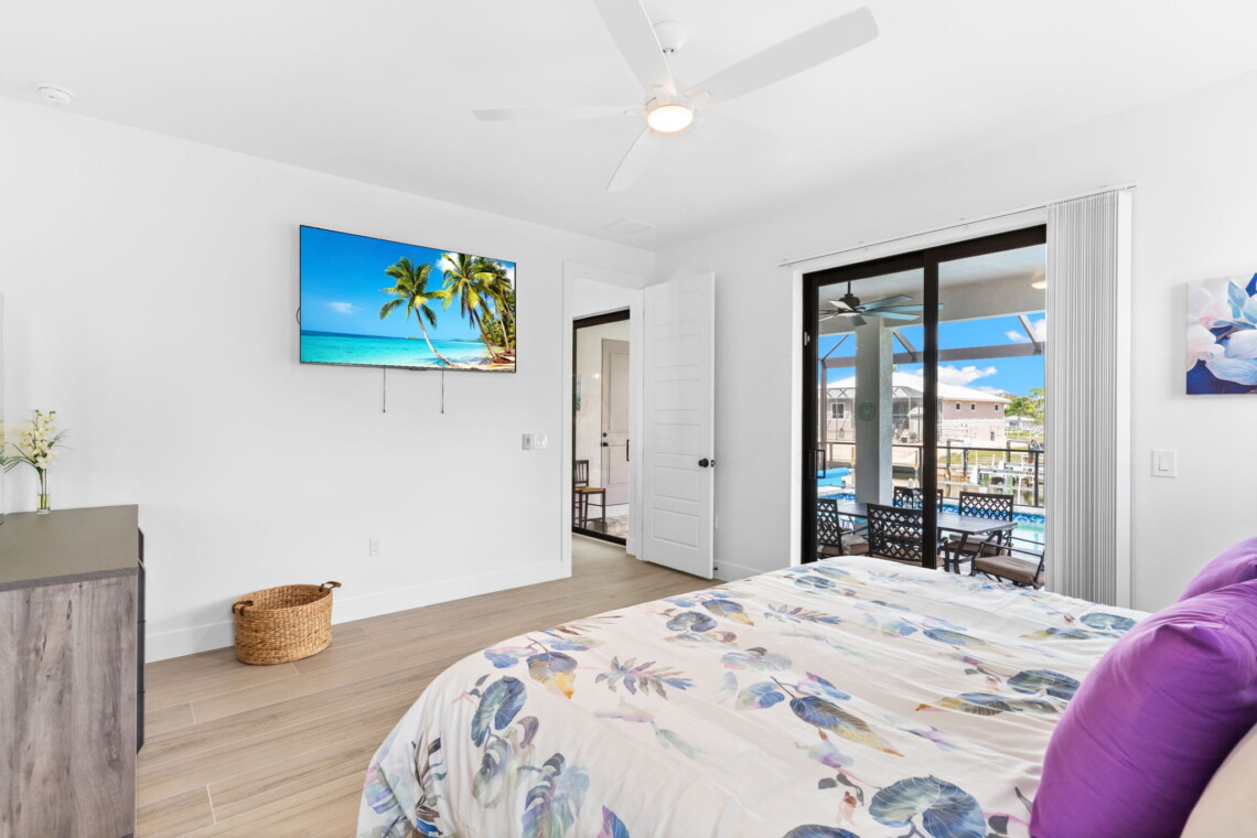 30 web or mls A0105666