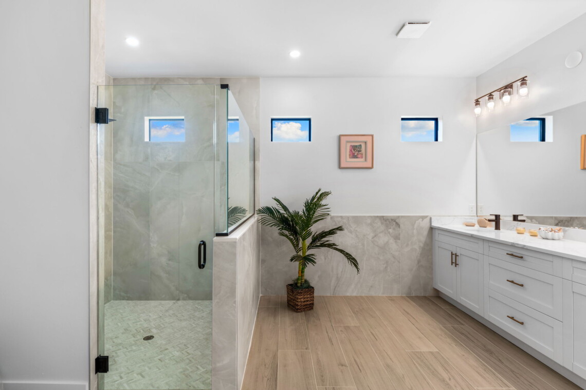 31 web or mls A0105671